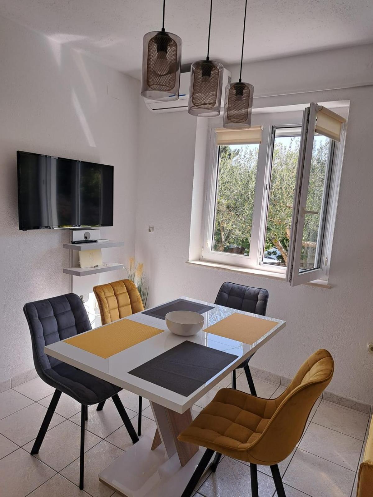 La Petite Maison Splitska Εξωτερικό φωτογραφία